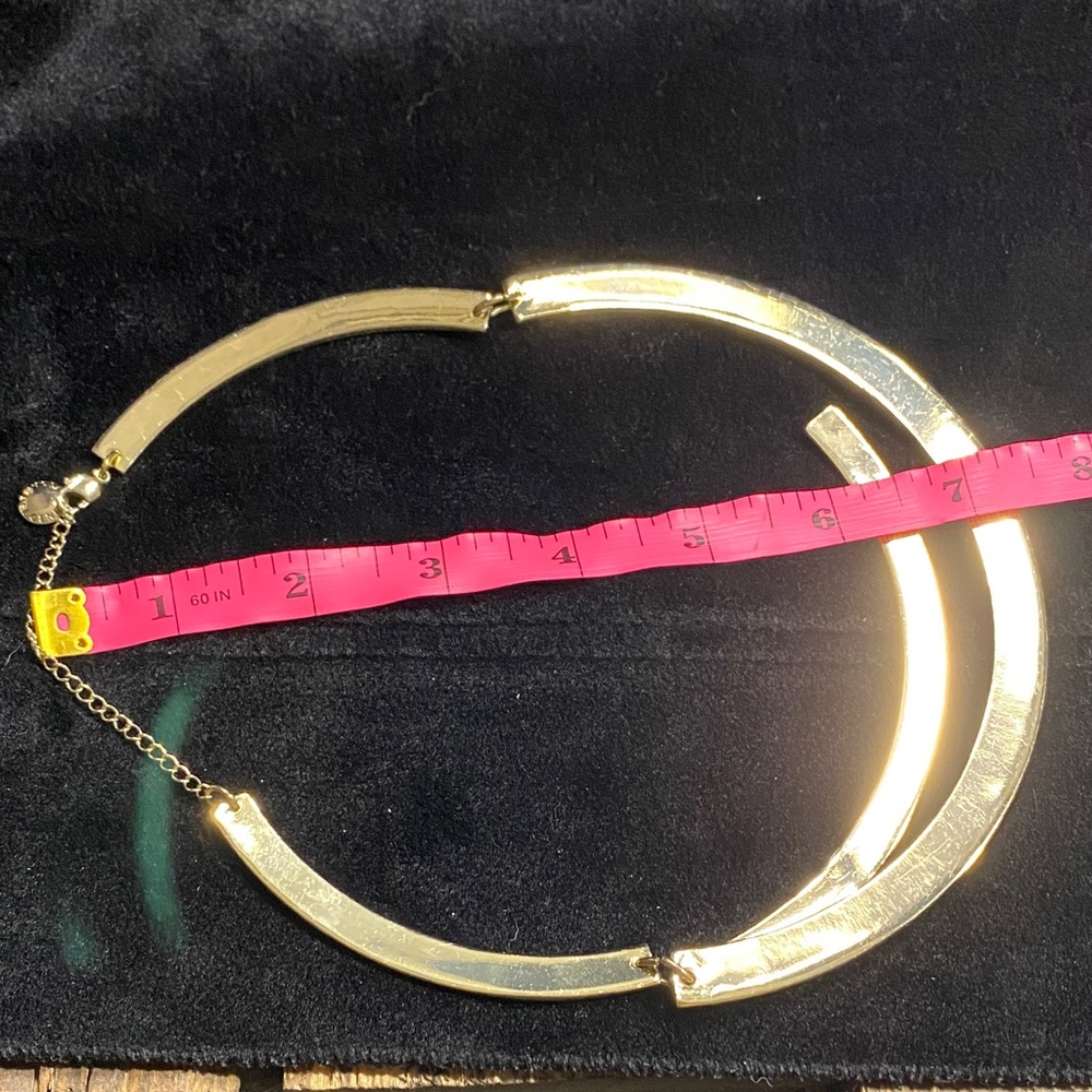 BCBGeneration Gold Statement Necklace - Picture 4 of 7